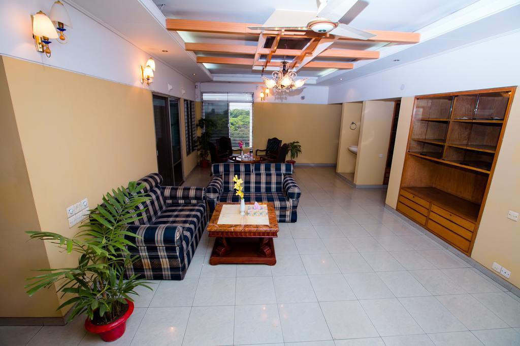 Hotel Golden Deer Dhaka Eksteriør billede