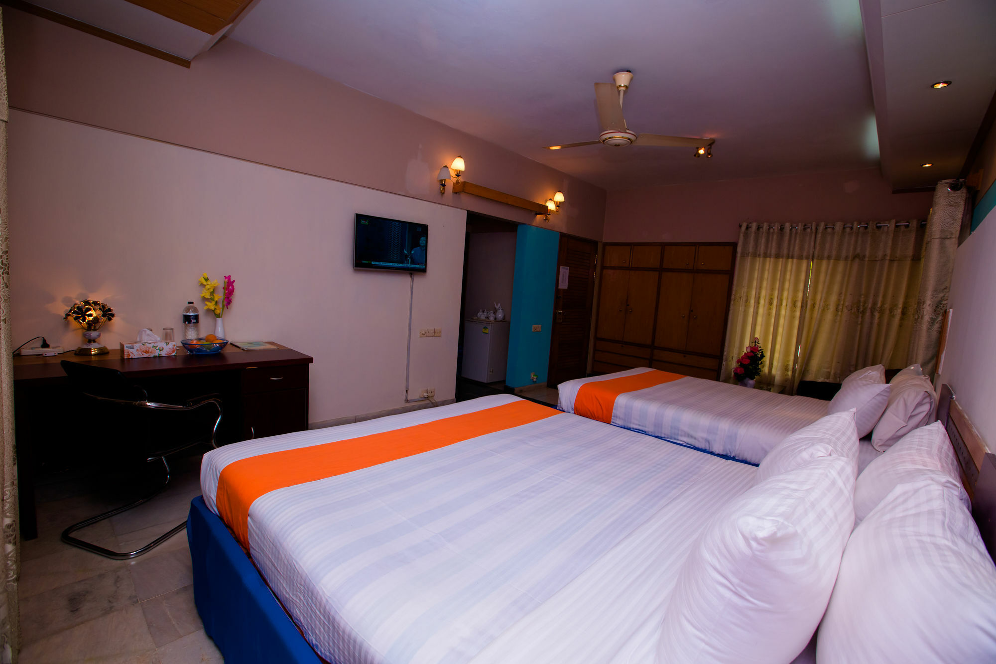 Hotel Golden Deer Dhaka Eksteriør billede